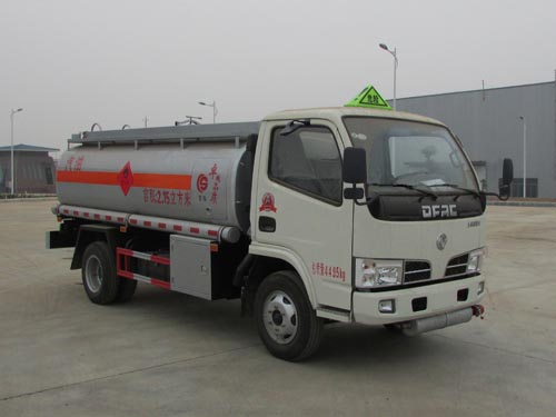 2噸東風(fēng)多利卡加油車(chē) 2噸東風(fēng)多利卡加油車(chē)