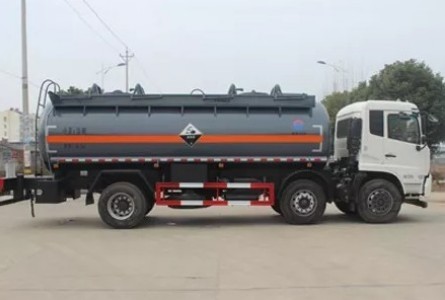 潤知星牌SCS5254GFWDFH型東風(fēng)天錦小三軸腐蝕性物品罐式運(yùn)輸車 潤知星牌SCS5254GFWDFH型東風(fēng)天錦小三軸腐蝕性物品罐式運(yùn)輸車